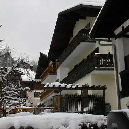 Gartenapartment Apartament *