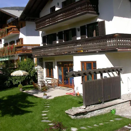 Gartenapartment Apartment Zell am See