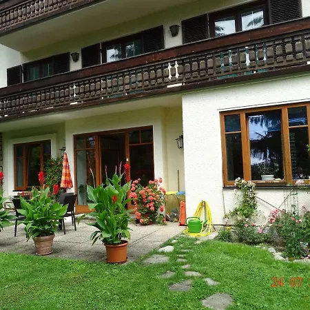 Gartenapartment Apartament Zell am See