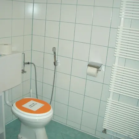 Gartenapartment 아파트 *